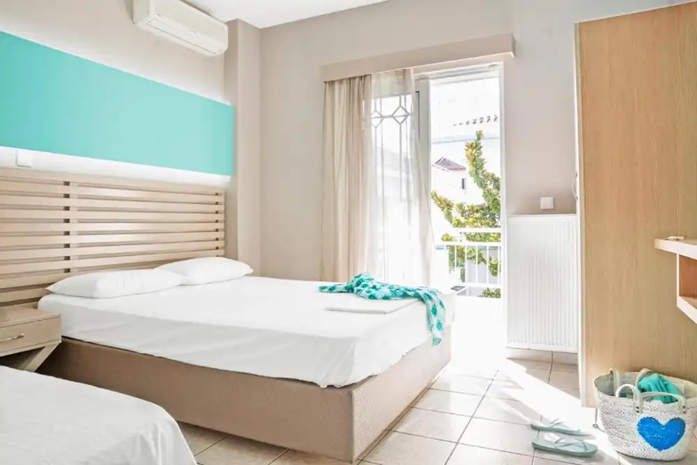 Ouzas Luxury Hotel